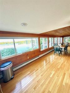 ANNABESSACOOK RETREAT LIMIT 8 home