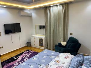 Three bedrooms apartment for Stars near city stars