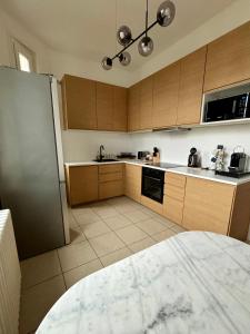 Vue Mer, Deauville Parking