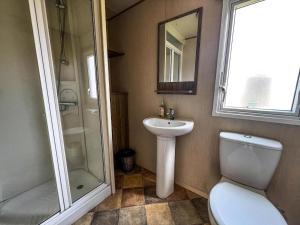 Brilliant 8 Berth Caravan At Reighton Sands Holiday Park, Haven Ref 61053Rc
