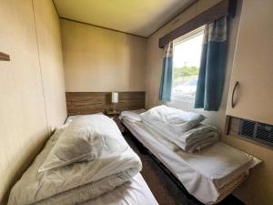 Brilliant 8 Berth Caravan At Reighton Sands Holiday Park, Haven Ref 61053Rc