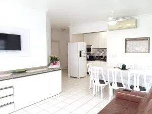 Ap em Balneario Pereque - Perequê