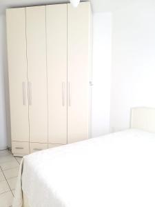 Apto quadra mar em Balneário Perequê