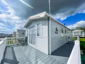 Gorgeous Caravan With Decking And Wi-Fi At Carlton Meres In Suffolk Ref 60059Fw - Rendham