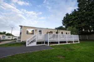 8 Berth Caravan At Orchards Haven In Clacton-On-Sea, Essex Ref 15007O - 布赖特灵西