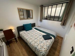 Villas R- Maison 6 chambres 3 min metro 10 lits PARC EXPO : photos des chambres