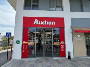 Villas R- Maison 6 chambres 3 min metro 10 lits PARC EXPO : photos des chambres