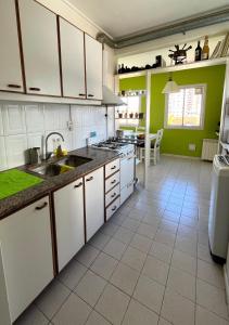 Depto 2 Dormitorios PLAYA CHICA con Cochera y Vista al Mar