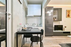 Tsar Simeon 65 Studio (With Parking space)