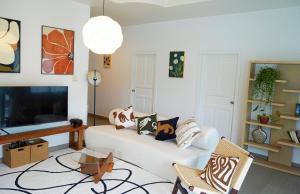 cozy 4-bedroom Pool villa, black mountain golf course, orchid paradise home,Hua Hin