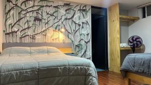 El Suburbio - Serapio Rendon