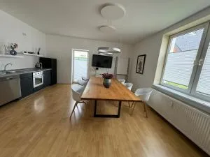 Moderne Wohnung mit Garten - Verl