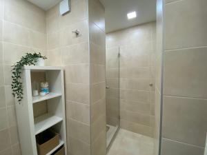 Svetao stan sa terasom blizu Ade - Casa 29