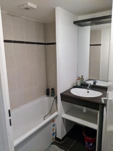 Superbe deux pièces avec terrasse proche du métro