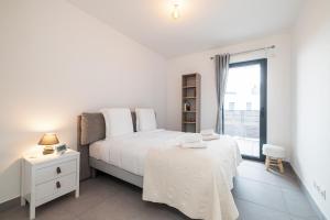 Bienvenue 2 piece clim parking