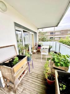 Appartements Appartement cosy - balcon - parking gratuit - 10min centre ville : photos des chambres