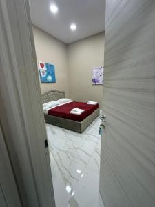 Valentino caracciolo 105