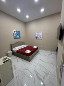 Valentino caracciolo 105