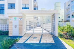 Apto 2 dormitórios na Praia de Palmas - 0132