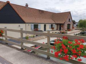 Maisons de vacances Au chemin du paradis Gite de 10 personnes 4 Etoiles : photos des chambres