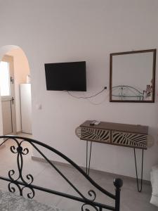 Central Apartments Fira NEW MANAGEMENT