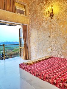 Wadhwanis Haveli villa in Royal Palms