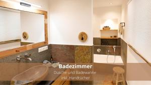 Chalet WaldHäusl luxuriöse Ferienwohnungen mit Sauna & Whirlpool, Kamin, Balkon oder Terrasse mit Bergblick