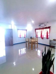 House with Sunrise&Beach view