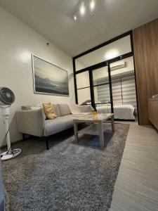 Heathers Crib In Ayala Makati City