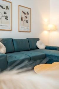 Modern and Calm 2BDRM Apt in City Centre