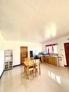 Blue Haven with beach view