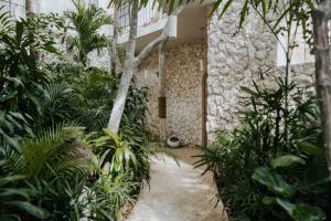 DESIGN CASA SANDALO with private pool and lounge