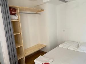 P2 Nîmes ,7 rue Saint Catherine