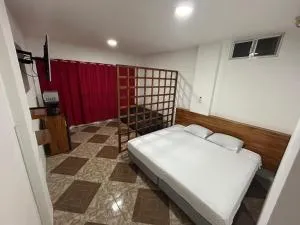 Suits JA - Puerto Ayora