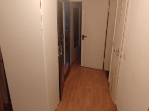 Zimmer in weißhausstraße in einer Wohnung