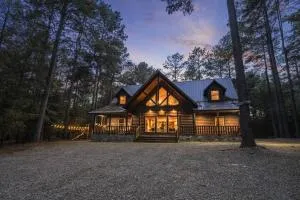NewListing! 1-Mile Choctaw Landing, GameRoom, 6BR, Sleep-18, PET Friendly, HotTub, Play Structure, Smart TV, FirePit, Outdoor - 斯蒂芬斯穴窟