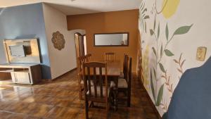 Apto amplo, arejado e mobiliado na Praia da Enseada-Guarujá