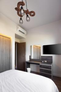 Fanadir Marina Front Penthouse with Pool