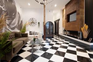 The Vault Luxury Apartment