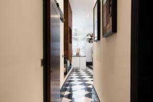 The Vault Luxury Apartment