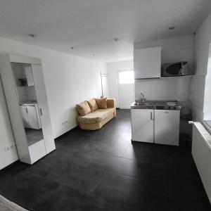 Modernes einzimmer Apartment