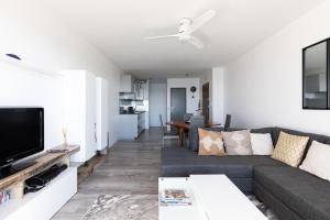 Appartement dexception avec vue plongeante sur lOcéan - Elégance et évasion