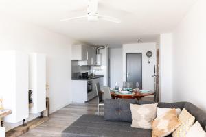 Appartement dexception avec vue plongeante sur lOcéan - Elégance et évasion