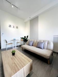 Sunsuria Forum - Naomi Homes