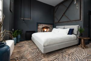 The Balcony Luxury Apartment