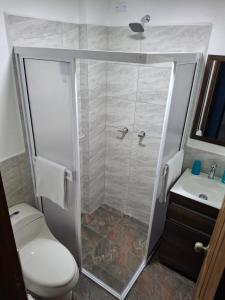 Acogedor Apartamento de 3 dormitorios con baños privados - Guatapé Antioquia