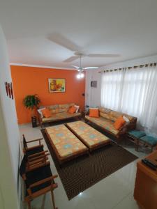 Apartamento na Enseada - A 5 minutos a pé da praia com Wi-Fi e TV a Cabo