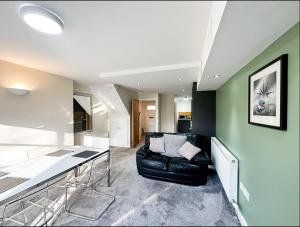 Suitely Museum Residence with roof terrace