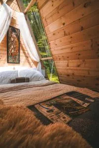 Bluestone Acres Farm - Blue River