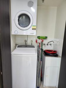 1 Bedroom Apt Ocean view on the Cairns Esplanade